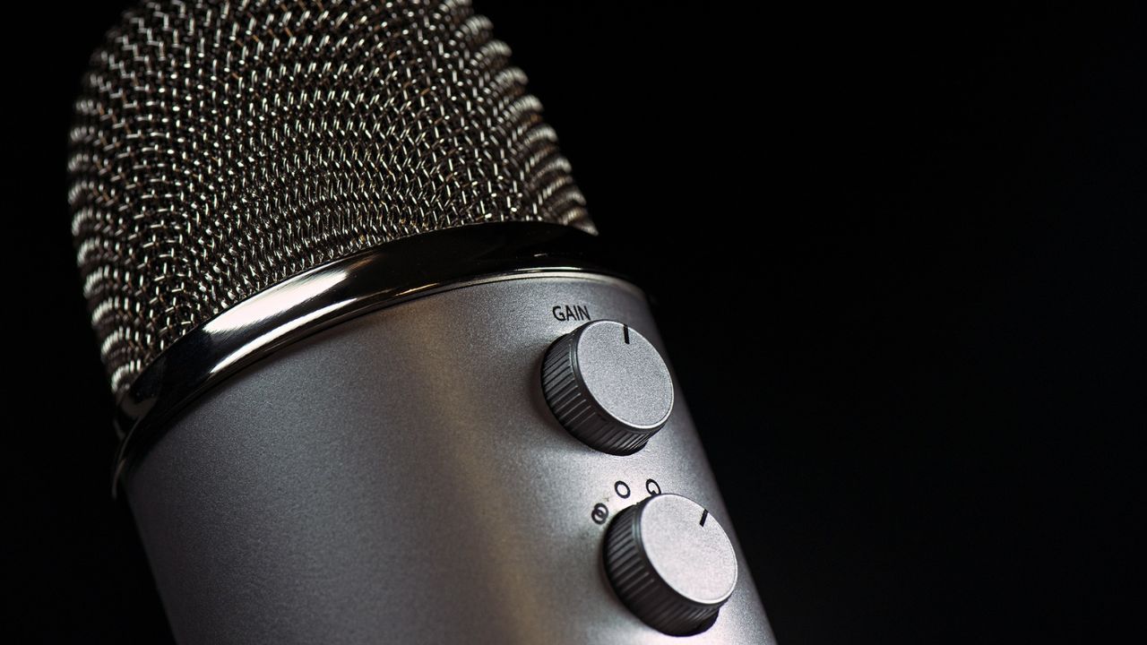 What Does Gain Mean On A Microphone